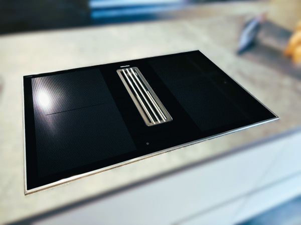 Miele KMDA 7476 FR Induction Cooktop with integrated vapour extraction